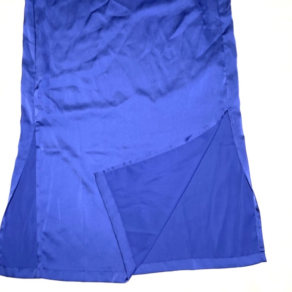 Shinestar Satin Split Hem Cami
Dress Royal Blue - Picture 7 of 15